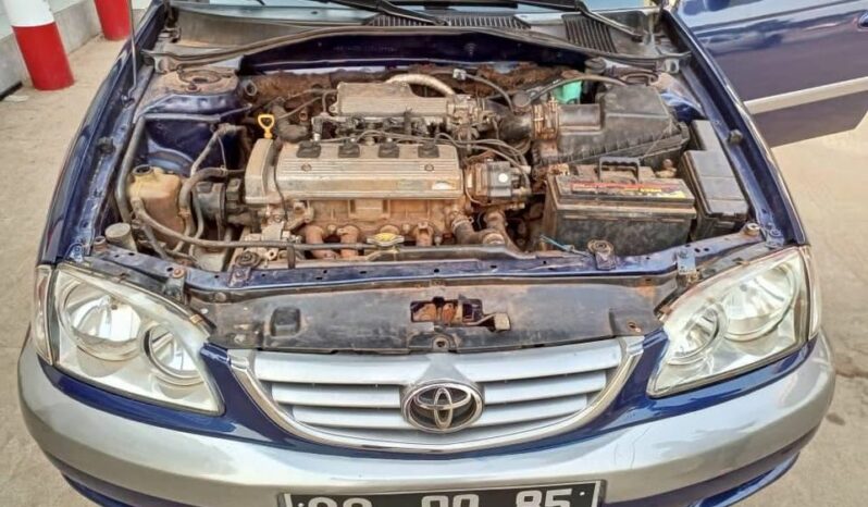 Toyota Avensis 2002 occasion Yaoundé complet