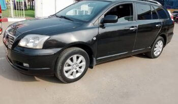 Toyota Avensis Long chassis à vendre Douala complet