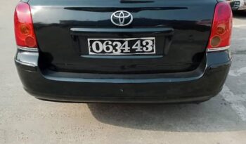 Toyota Avensis Long chassis à vendre Douala complet