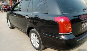 Toyota Avensis Long chassis à vendre Douala complet