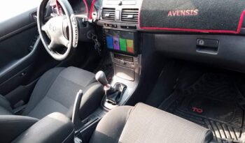 Toyota Avensis Long chassis à vendre Douala complet