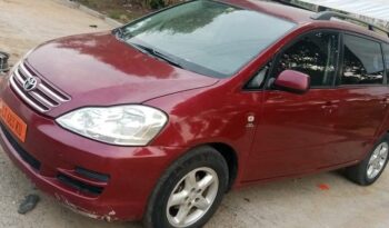 Toyota Avensis verso 2005 Douala complet