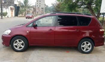 Toyota Avensis verso 2005 Douala complet