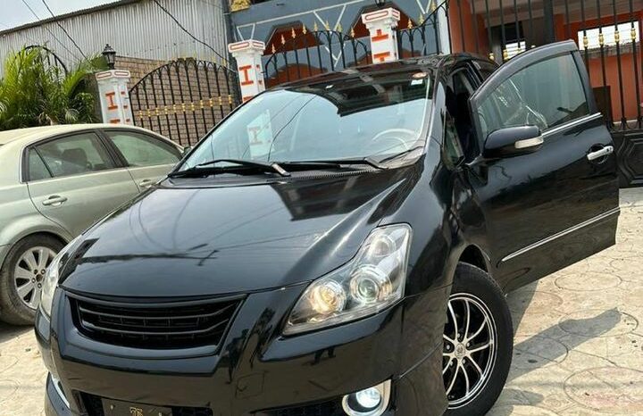 Toyota Blade 2011 à vendre Douala complet