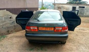 Toyota Carina E à vendre Douala complet