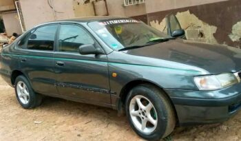 Toyota Carina E à vendre Douala complet