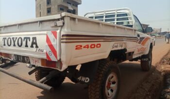 Toyota Hilux Pickup 2000 à vendre Bafoussam complet