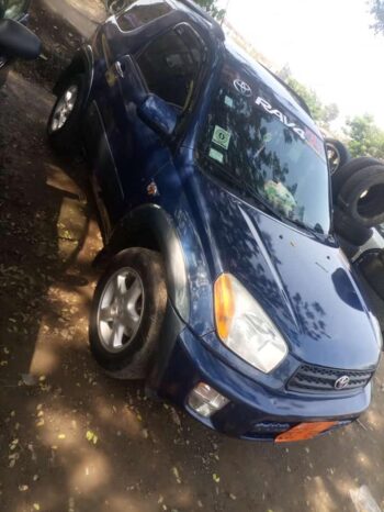 Toyota RAV4 2002 Douala complet