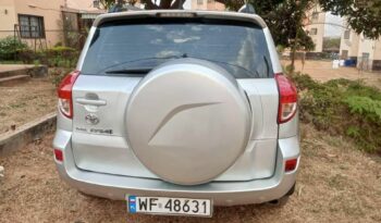 Toyota RAV4 2008 Essence Douala complet