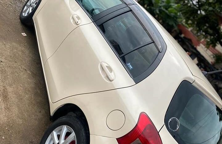 Toyota Yaris 2008 Automatique Douala complet