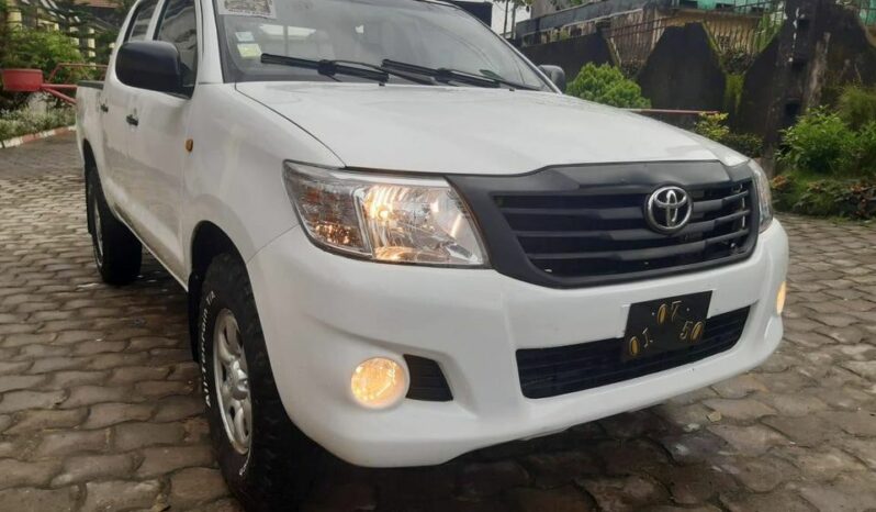 Toyota Hilux 2014 occasion à vendre Douala complet