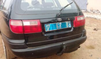 TOYOTA CARINA 3 LONG CHÂSSIS  Douala  complet