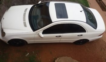 Mercedes-Benz Kompressor C200 2010 à vendre Yaoundé complet