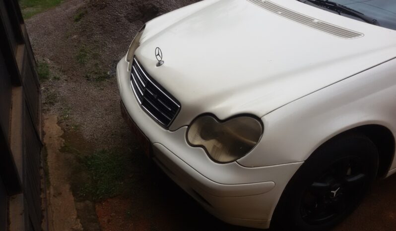 Mercedes-Benz Kompressor C200 2010 à vendre Yaoundé complet