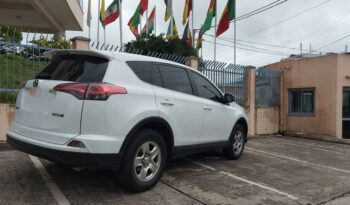 Location voiture Toyota Rav4 2015 Douala complet