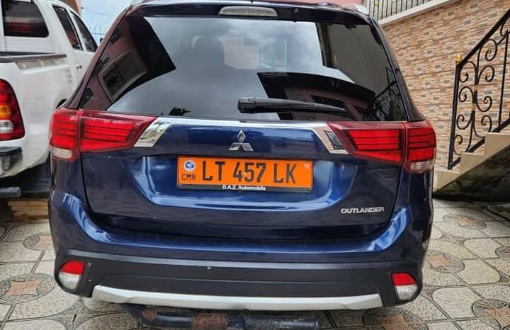 Mitsubishi Outlander 2017 occasion à vendre Douala complet