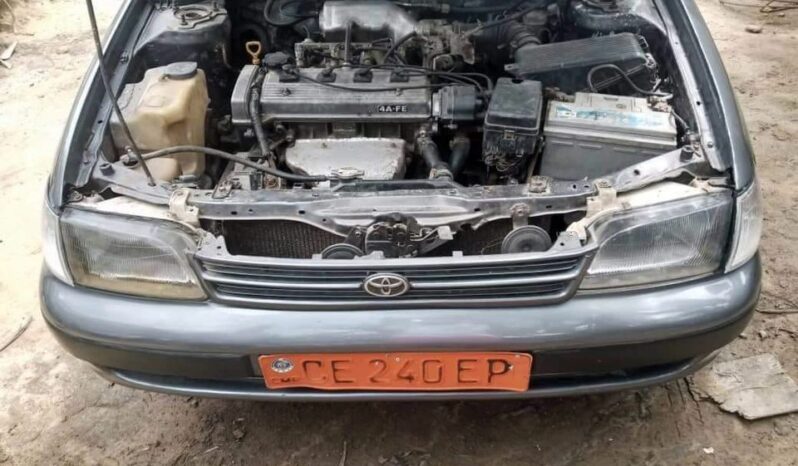 Toyota Carina E 2000 à vendre Douala complet