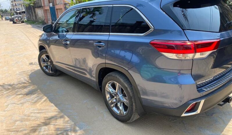 Toyota Highlander 2019 à vendre douala complet