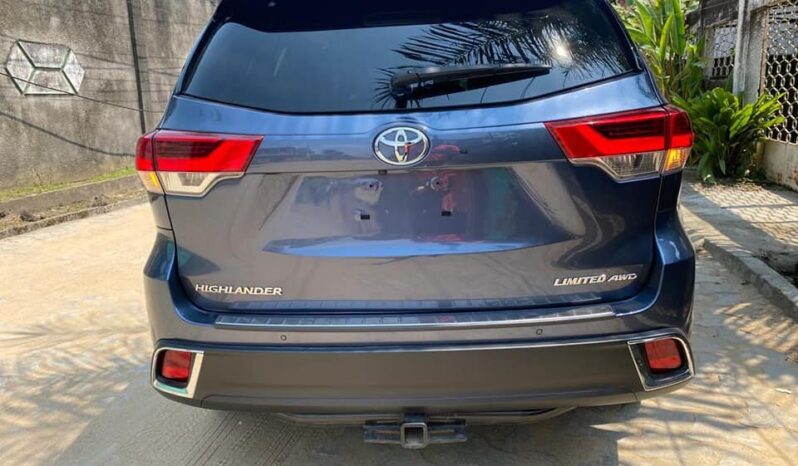 Toyota Highlander 2019 à vendre douala complet