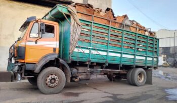 Camion Mercedes occasion Cameroun complet