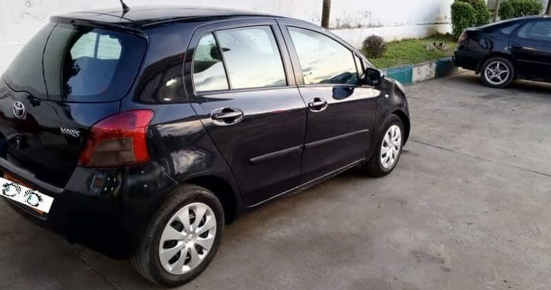 Toyota Yaris 2006 Douala complet