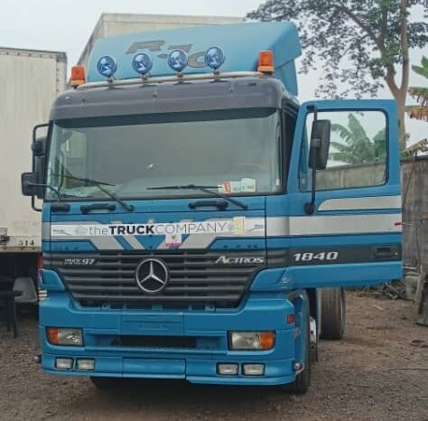 Tracteur routier occasion Europe Douala complet