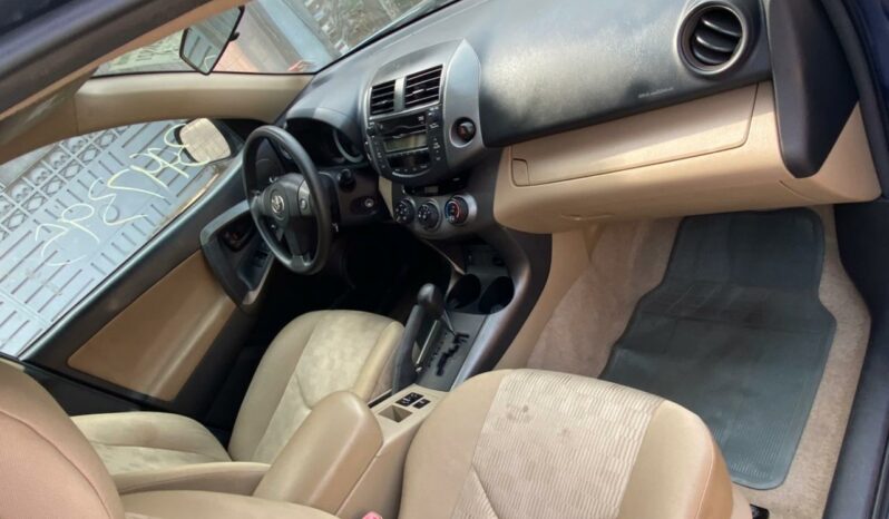 Toyota Rav4 2010 Douala complet