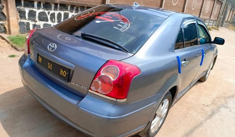 Toyota Avensis 2004 Yaoundé complet