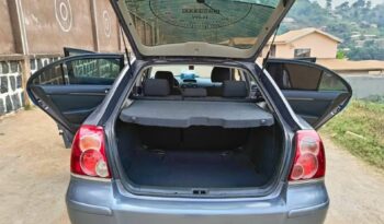 Toyota Avensis 2004 occasion Yaoundé complet