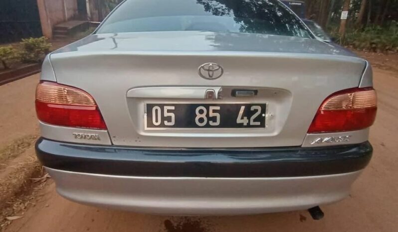 Toyota Avensis Berline 2002 à vendre Yaoundé complet